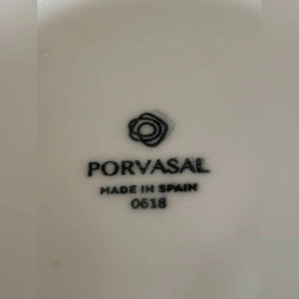 RARE Set Of 8 Porvasal Dotted 6.5 Inch Appetizer Plates Made In Spain 0618